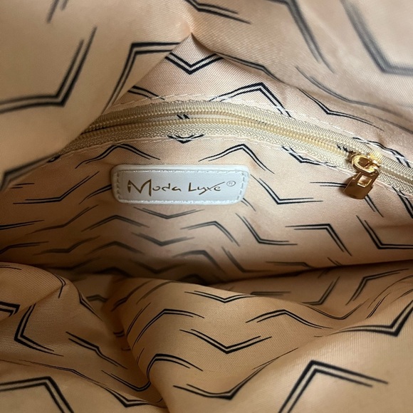 Moda Luxe Tan and Black Patterned Interior Bag - Picture 5 of 5